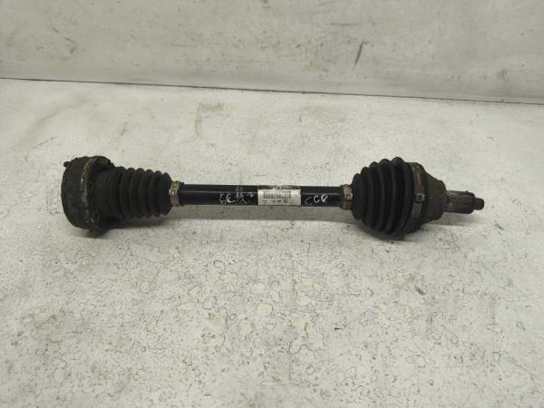 ARBRE DE TRANSMISSION AVANT GAUCHE VAG - Vue 1